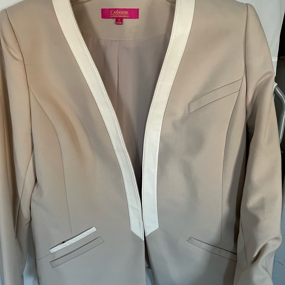 Catherine Maldorine fawn jacket with leather piping